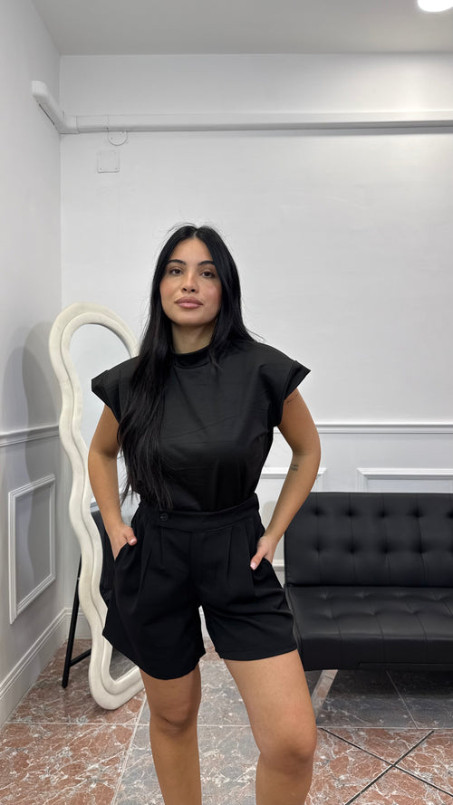 T-Shirt in Lycra con spalline