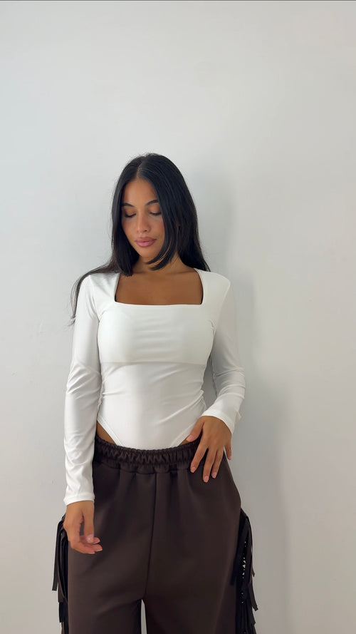 Body scollo quadrato low-cost