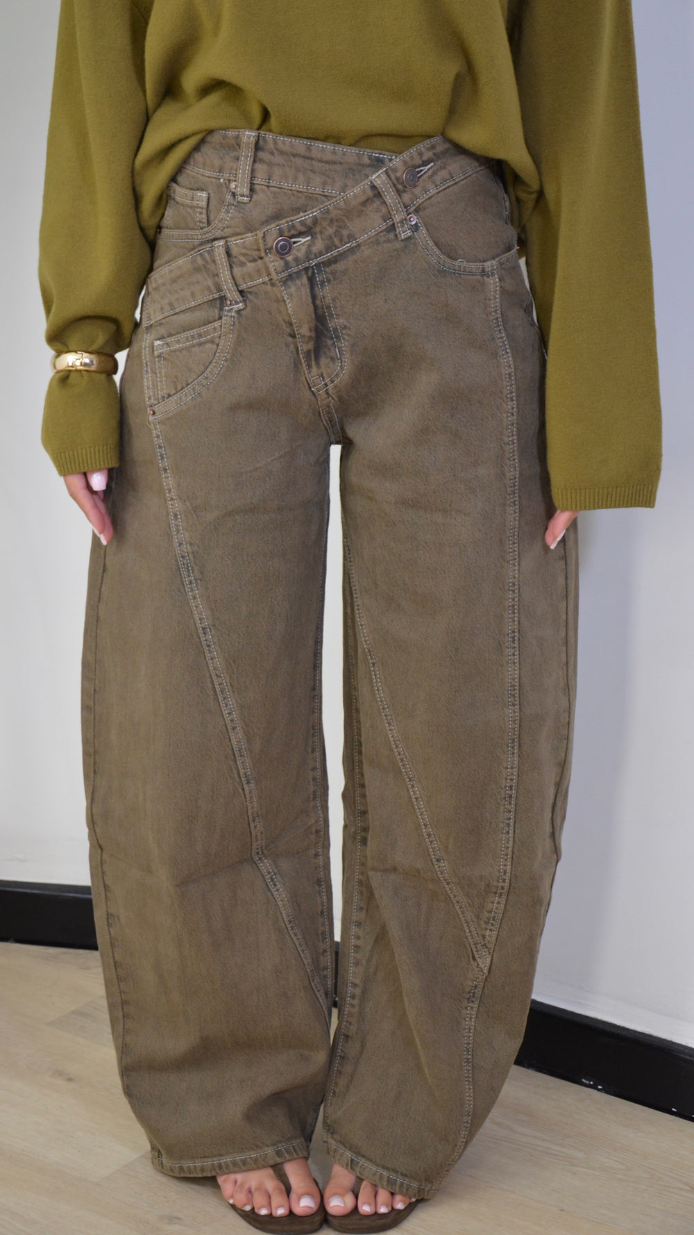 Jeans Balloon Asimmetrico Khaki