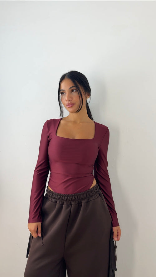 Body scollo quadrato low-cost