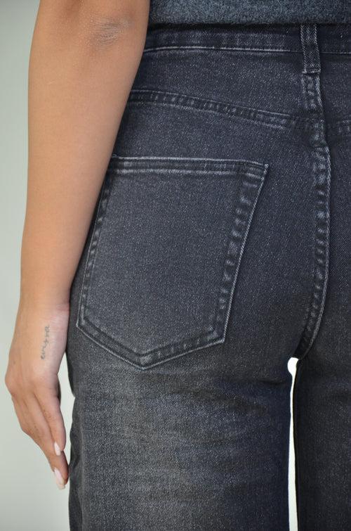 Jeans Black Box