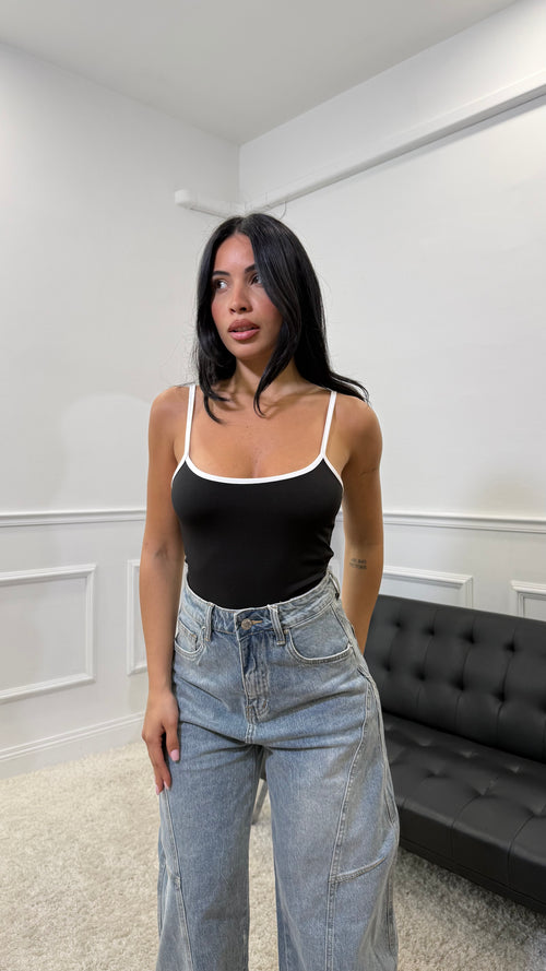 Body Contrast in Lycra