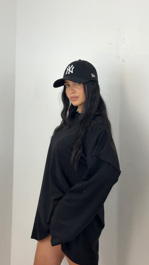 Shirt Over Urban Nera